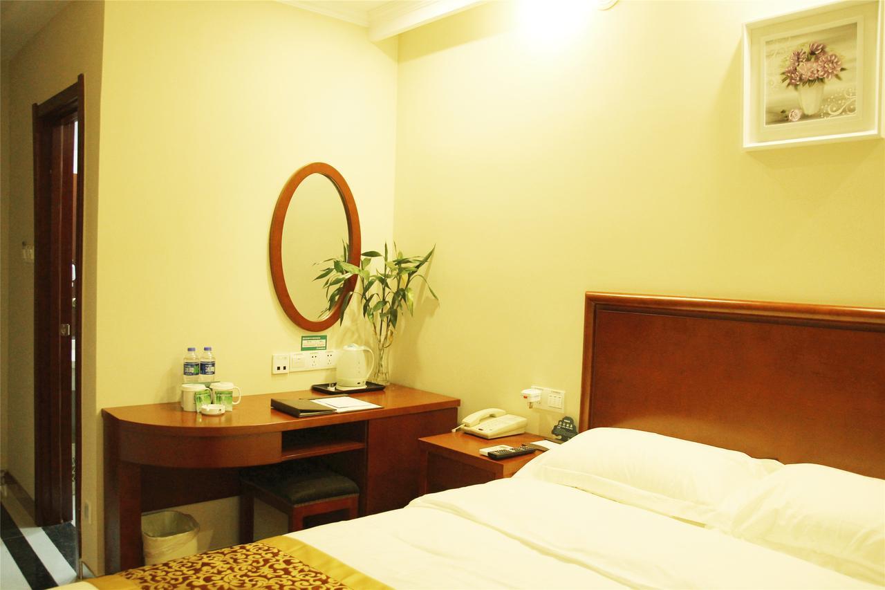 Changji Greentree Inn Xinjiang Fukang Fukang Business Hotel מראה חיצוני תמונה